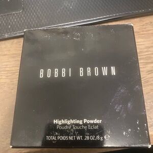 Bobbi Brown Radiant Highlighting Powder- Rose Glow